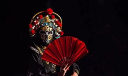 变脸是哪个剧种的绝活,川剧艺术的灵魂绝技