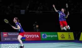 羽毛球杀球慢动作视频,慢动作解析高手技巧与力量释放