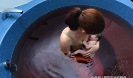 水中生孩子视频,见证生命诞生的独特瞬间